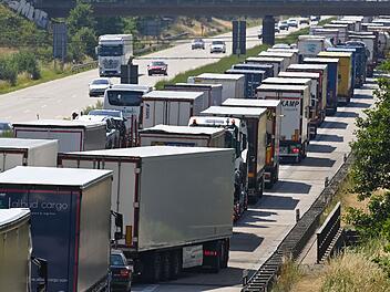 Autobahn 2 bei Burg wegen Hitzesch&auml;den gesperrt