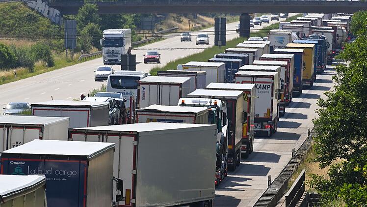 Autobahn 2 bei Burg wegen Hitzesch&auml;den gesperrt