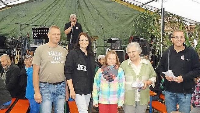 Die Gewinner des Entenrennens - die schnellste Ente gehörte Inge Wich Foto: privat