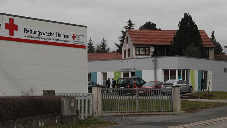 Die BRK-Rettungswache wurde in direkter Nachbarschaft zur Praxis gebaut.