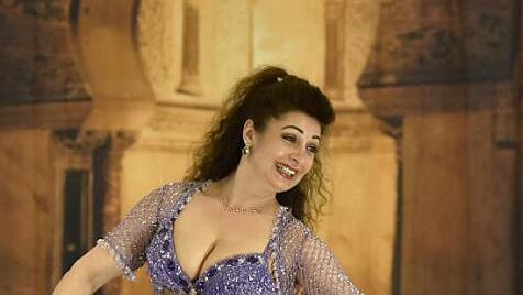 Naheda bei einem ihrer Auftritte beim Rakkasah-Festival. Foto: privat