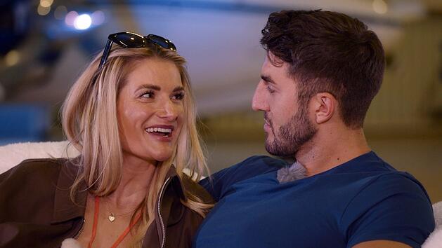 Rebecca fliegt mit Dennis &uuml;ber Kapstadt