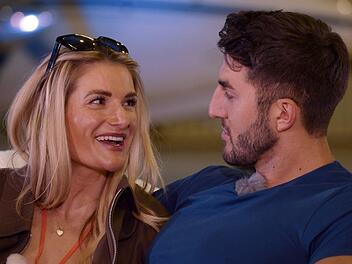 Rebecca fliegt mit Dennis über Kapstadt