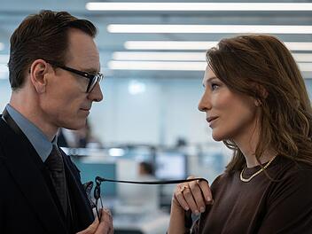 Sinnliches Spiel mit dem Nichts-Wissen: Cate Blanchett und Michael Fassbender verkörpern in "Black Bag" zwei verheiratete Spione, die sich beruflich in die Quere kommen.