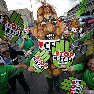 Demonstration gegen die Handelsabkommen