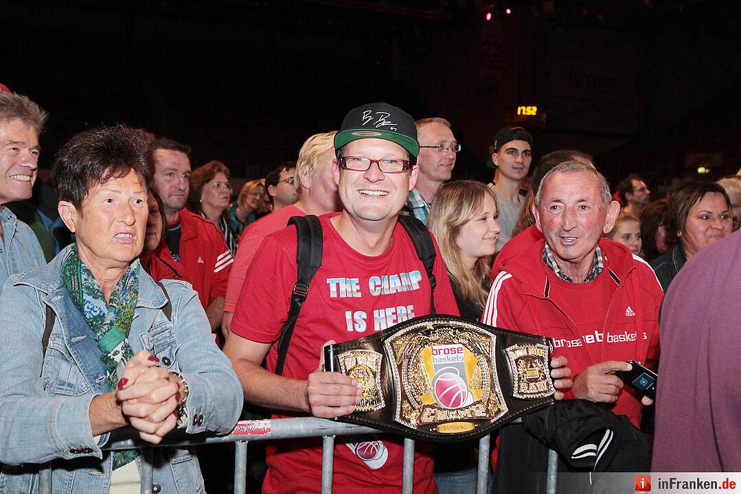 Brose FanParty 220615 09 Fans