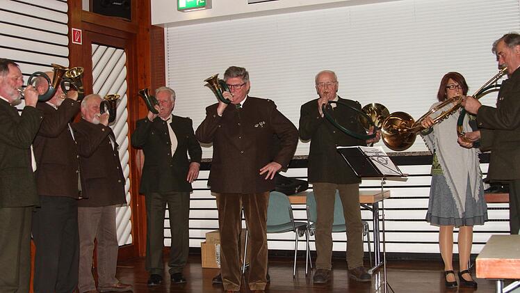 Die Jagdhornbläsergruppe umrahmte die Veranstaltung.