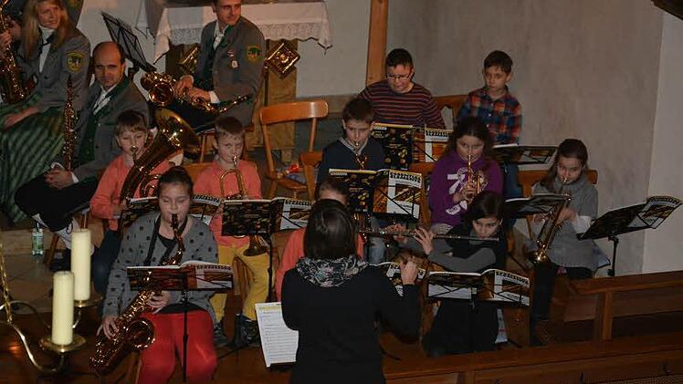 Weihnachtliches Konzert in Stangenroth  Foto: Björn Hein