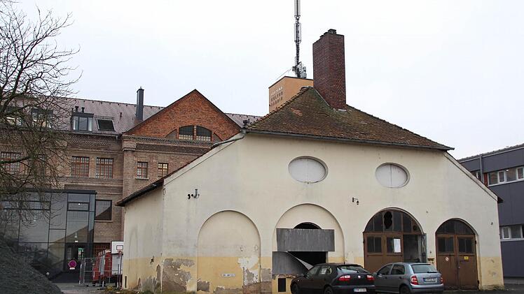 Das alte Heizhaus an der Fortuna Kulturfabrik in Höchstadt soll von Grund auf saniert werden.  Foto: Andreas Dorsch