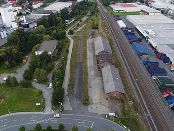 Ein Blick aus der Vogelperspektive auf das Güterbahnhofsgelände. Dort soll der Campus entstehen. Foto: Stadt Kulmbach