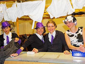 Impressionen vom Michelauer Altweiberfasching Fotos: Klaus Gagel