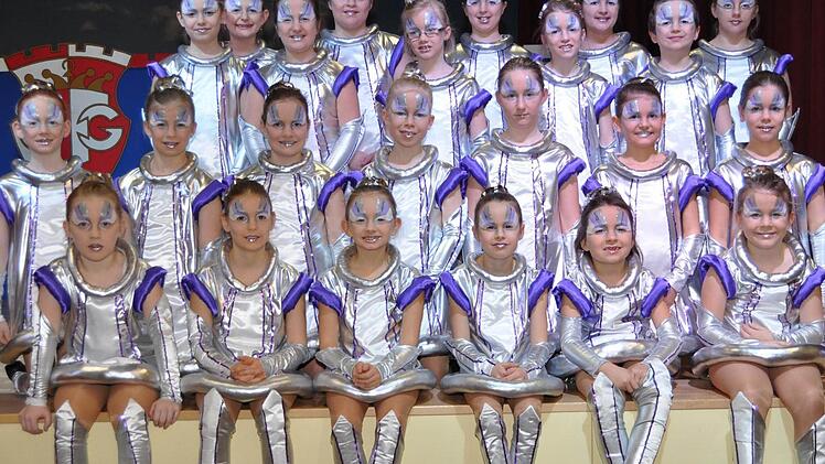 Kleine Giganten glänzten als vergessene Roboter. Beim Turnier in Maßbach errangen die Jüngsten der ÖFG den ersten Platz.  Foto: Günther Straub