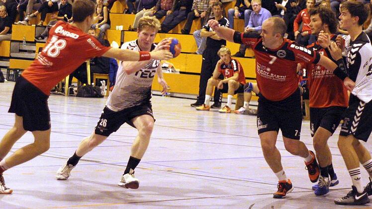 W&auml;hrend sich die Herren des HC Forchheim im ersten Spiel der BOL mit 27:20 gegen Sulzbach II souver&auml;n behaupteten...