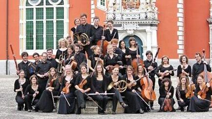 Das Orchester M18 gastiert erstmals beim Festival "Klanggrenzen " in Coburg. Das Benefizkonzert unter dem Motto "Musik und Bewegung" findet am 25. Juni in den Alten Pakethallen statt. Foto: PR