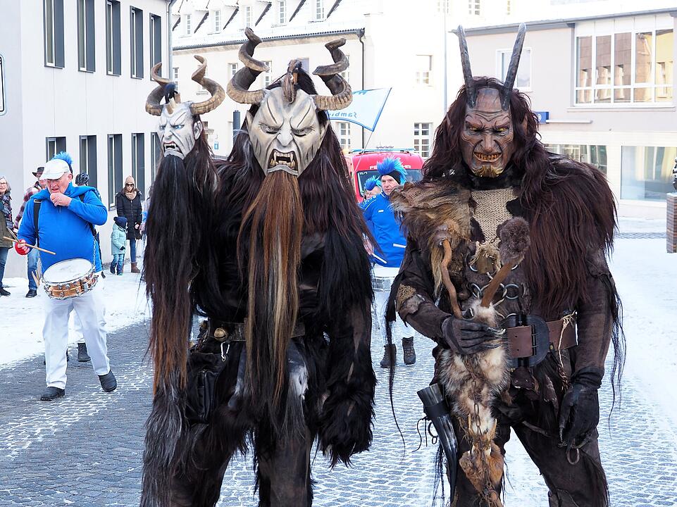 Eine der ersten Faschingsumzüge in der Region