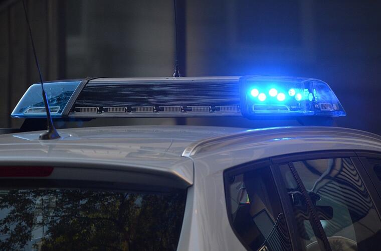 Sachschaden auf Scheßlitzer Schulparkplatz: Unbekannter flüchtet