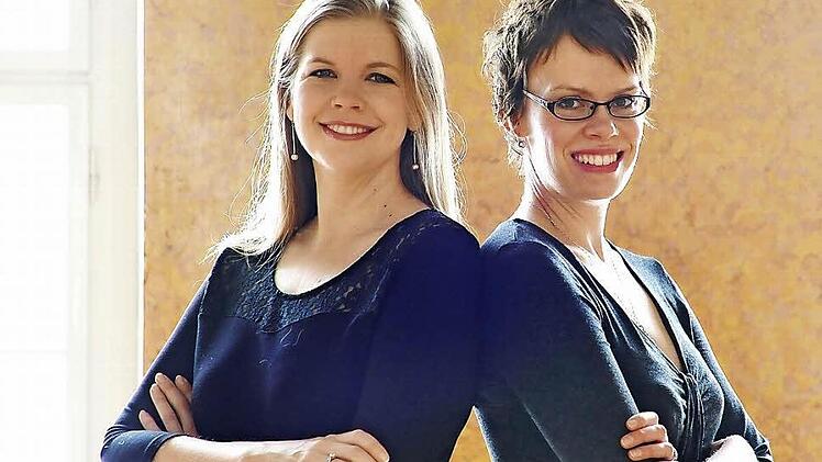 Die Sopranistin Betsy Horne (links) und die Mezzosopranistin Hayley Sugars sind die Solistinnen am Montag beim Sinfoniekonzert. Foto: Andrea Kremper