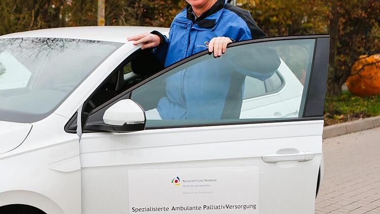 Seit fast zehn Jahren fährt Helmut Metzger im SAPV-Team (Spezialisierte Ambulante Palliativversorgung. Foto: Matthias Hoch