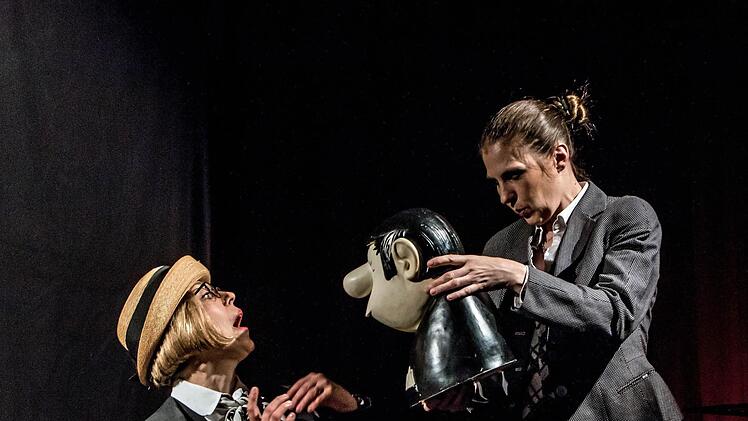 Impressionen vom Loriot-Abend mit dem "Ensemble Stilblüten" in NeustadtFoto: Jochen Berger