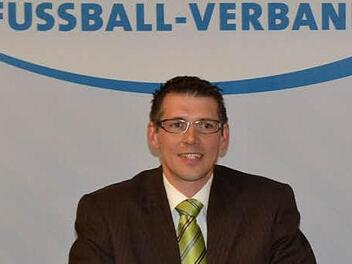 Jürgen Pfau, bisher Kreisspielleiter im Fußballkreis Schweinfurt, wurde einstimmig zum neuen unterfränkischen Bezirksvorsitzenden gewählt.