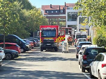 Gasaustritt an W&uuml;rzburger Schule - sechs Verletzte im Krankenhaus