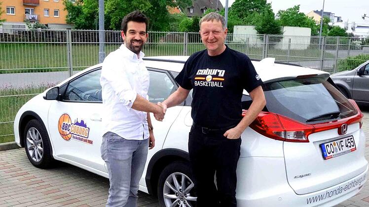 Werden in den nächsten Wochen und Monaten gemeinsam den neuen BBC-Kader zusammenstellen: Sportlicher Leiter Matthias Haufer (links) und der neue Cheftrainer Ulf Schabacker.  Foto: BBC Coburg