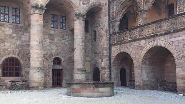 Der Tiefe Brunnen im Sch&ouml;nen Hof der Plasssenburg.Stefanie Olbrich