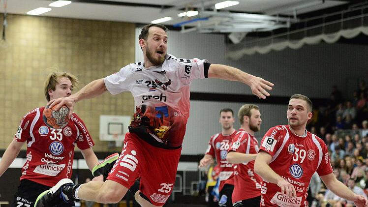 Vilim Leskovec (am Ball) bewies beim ersten Saisonsieg des HSC mit acht Treffern große Durchschlagskraft. Foto: Anand Anders