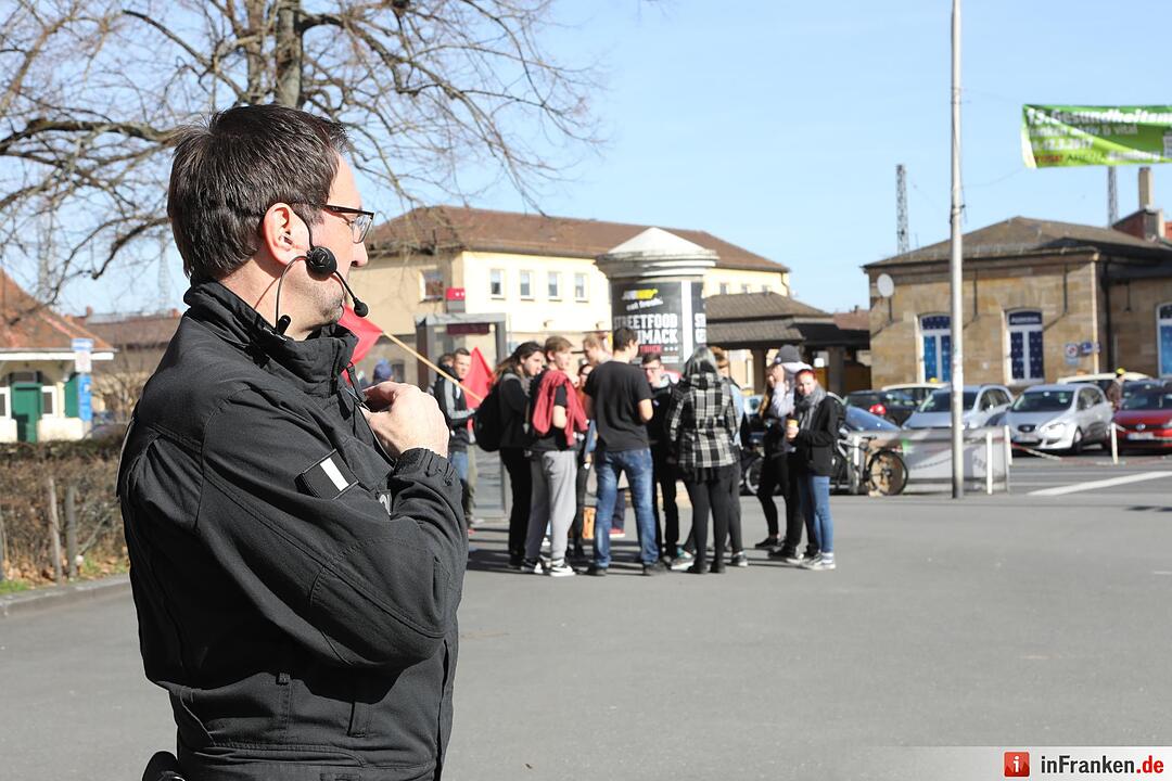 Bamberg; Demo vom Bahnhof bis zum Gefängnis der "roten Hilfe"