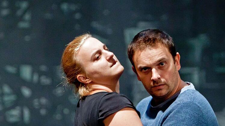 Kora Pavelic und Milen Bozhkov in einer Probenszene aus "Norma".Foto: Jochen Berger