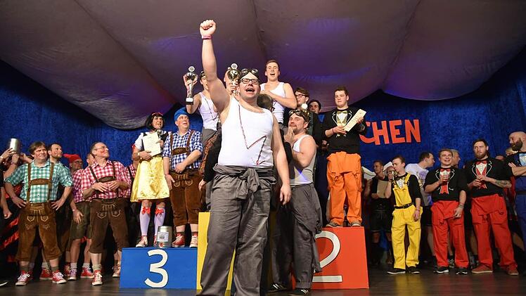Als Ghostbusters holte sich die Truppe "Ermezia" aus Ermershausen den Sieg. Der HCC Hofheim landete auf dem zweiten und die Coburger Deffekts kamen mit Platz 3 ebenfalls aufs Treppchen. Fotos: Gabi Arnold