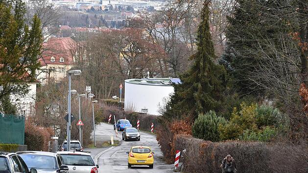 Umstrittene Ersterschlie&szlig;ung einer jahrzehntelang bewohnten Stra&szlig;e   Foto: Ronald Rinklef