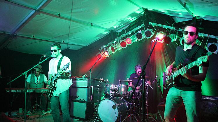 Kid Colling und seine Band waren Opener der Schmölzer Blues-Tage.Friedwald Schedel