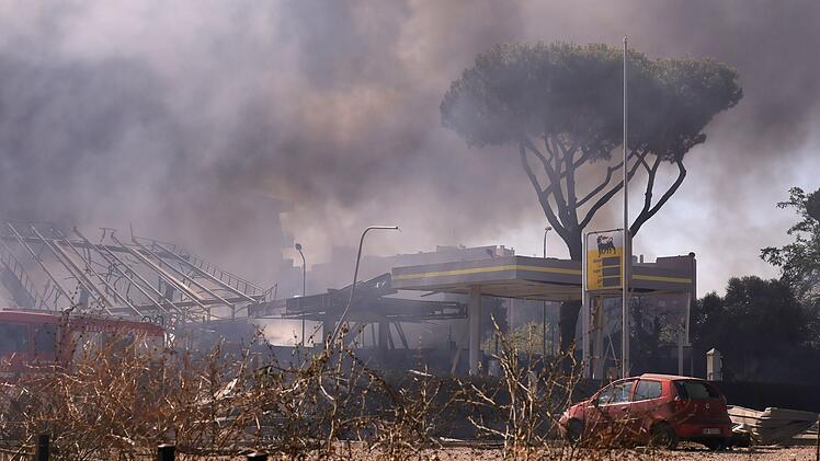 Explosion an Tankstelle in Rom - Mehrere Verletzte