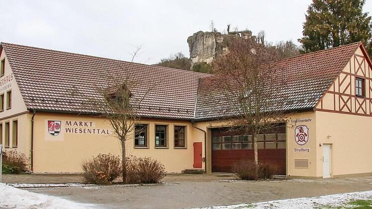 Der Schulungsraum über der Fahrzeughalle neben dem Streitberger Bürgerhaus genügt nicht mehr den aktuellen Anforderungen des Brandschutzes.  Foto: Josef Hofbauer