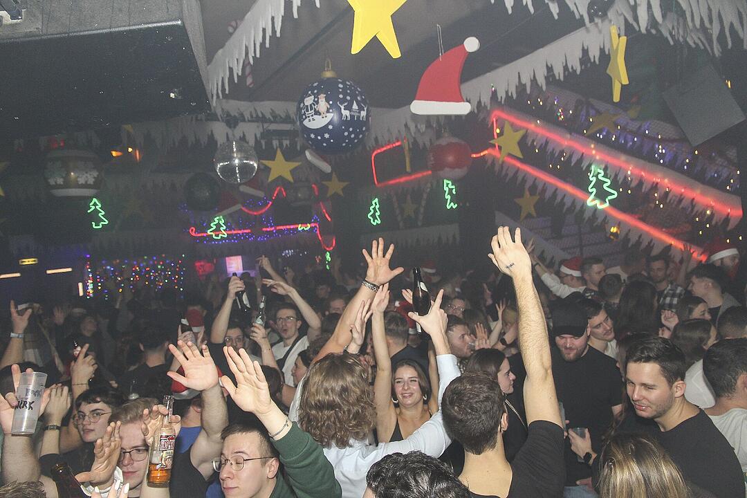 Partystimmung an Heiligabend
