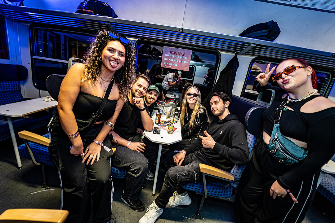 Die beste Party im Zug!