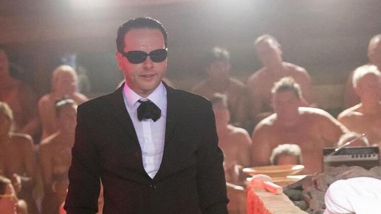 Thomas Lehnert als Falco bei seinem Auftritt in der Obermain-Therme im Juli.Stefan Hemmerlein