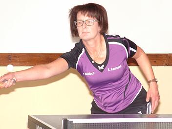Überragende Spielerin beim 8:6-Erfolg des SC Haßlach bei der TS Kronach II war Sabine Baumann. Sie blieb in ihren drei Einzeln und im Doppel mit Heike Toth ungeschlagen. Foto: Hans Franz