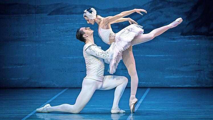 Das International Festival Ballet zeigt &bdquo;Schwanensee&ldquo; in der Stadthalle.