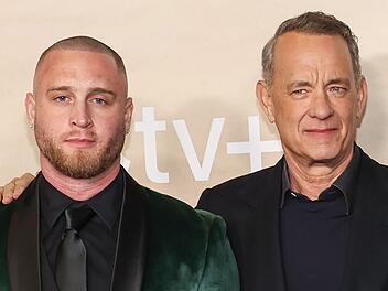 Ob Hollywood-Star Tom Hanks (rechts) inzwischen besser schlafen kann? Lange Zeit machte sein Sohn Chet (Bild) immer wieder Negativschlagzeilen.