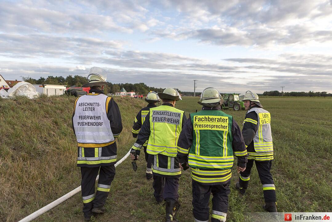 Grossbrand zerstoert Scheune in Puschendorf