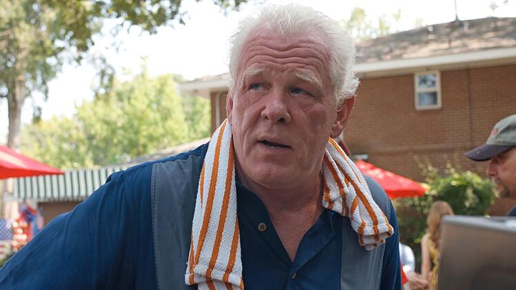 Bob Hurley (Nick Nolte) ist f&uuml;r Parker eine Art Mentor.