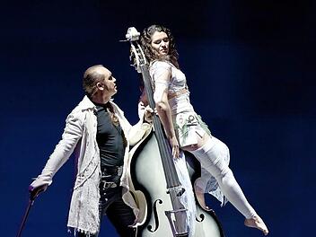 Das Bild "Bass-Spiel" ist nur eines von knapp fünf Dutzend, die der Fotograf Lothar Nöth ab dem 22. Oktober im Deutschordensschloss zeigt. Es wurde bereits mehrfach prämiert.  Foto: Lothar Nöth