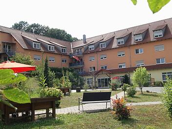 Blick auf das Seniorenhaus Senivita in Eltmann.