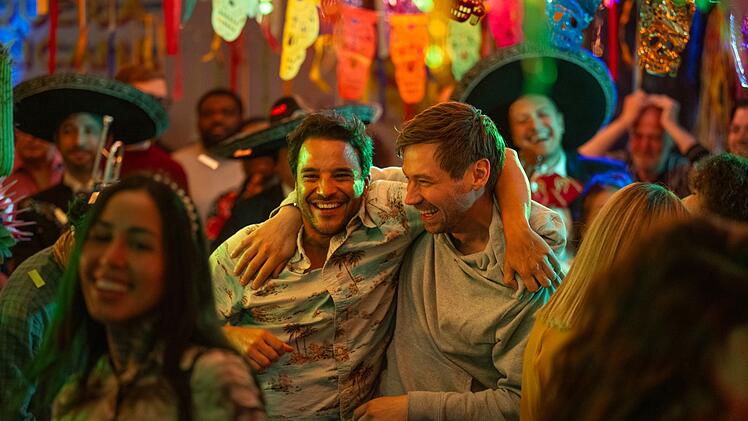 Noch verstehen sich Olli (Kostja Ullmann, links) und Matze (David Kross) gut.