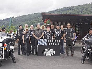 Die "Purzelmäuse" aus Rupboden freuen sich schon am die Fahrzeugsegnung in Bad Brückenau. Schon seit Jahren organisieren sie die Veranstaltung. Diesmal wird es anschließend eine Ausfahrt Richtung Hammelburg geben. Foto: Manfred Hembacher