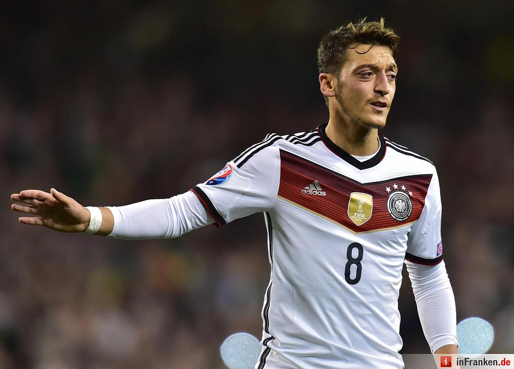 Der Deutsche Mesut Özil nach Spielende.