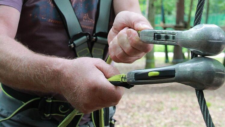 Die Doppelsicherung des Karabinerhakensystems von "Edelrid".