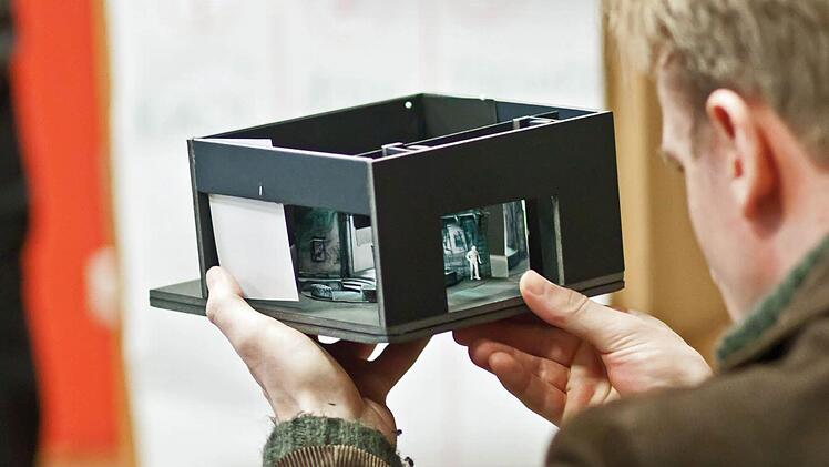 Ein erster Blick auf das Bühnenbildmodell.